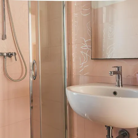 - Luna Blu By Diddoi Apartment