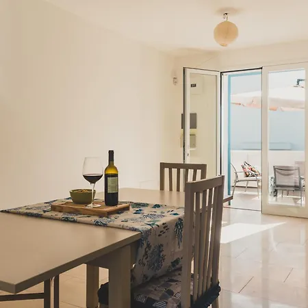 - Luna Blu By Diddoi Apartment