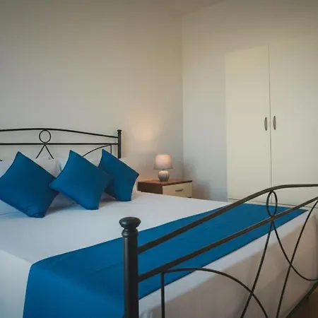 Luna Blu By Diddoi Apartmán *